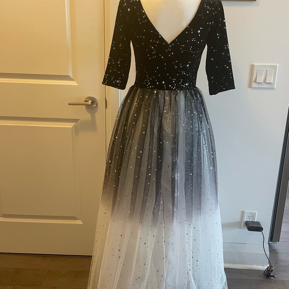 Black And White Ombre Star Floor Length Tulle Prom Dress Star Gradient Gown - Picture 3 of 4